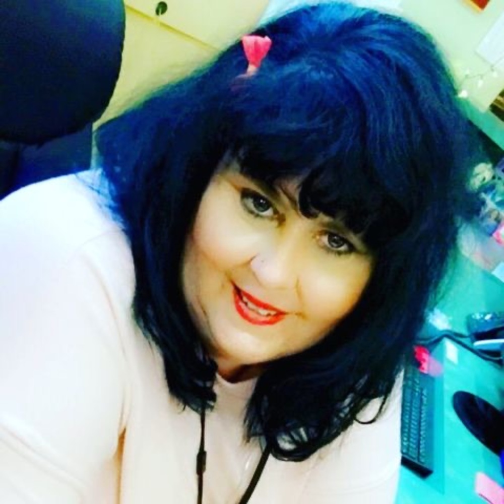 Meet your Posher, Julie